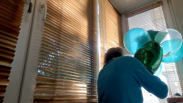 надуваем шарики с Евсеем для Платоши на день рождение смотреть онлайн