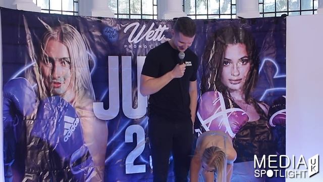 THINGS GET WET & WILD DURING ASTRID WETT & ALEXIA GRACE WEIGH-IN: MEDIA SPOTLIGHT UK смотреть онлайн