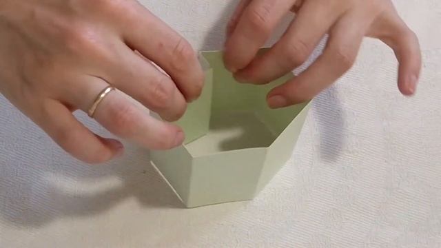 DIY КАК СДЕЛАТЬ ПОДСТАВКУ ИЗ БУМАГИ/ ПОДСТАВКА ИЗ БУМАГИ ДЛЯ МЕЛОЧЕЙ - Chehow's DIY смотреть онлайн