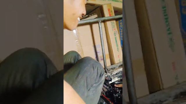 How to remove cylinder head mazda R2 смотреть онлайн