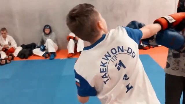 ГОТОВ ТРЕНИРОВАТЬСЯ ?