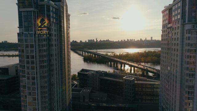 Сучасний Київ - Хмарочоси. Лівий берег - IVORY Films 4K #Киев #небоскребы #аэросъемка смотреть онлайн
