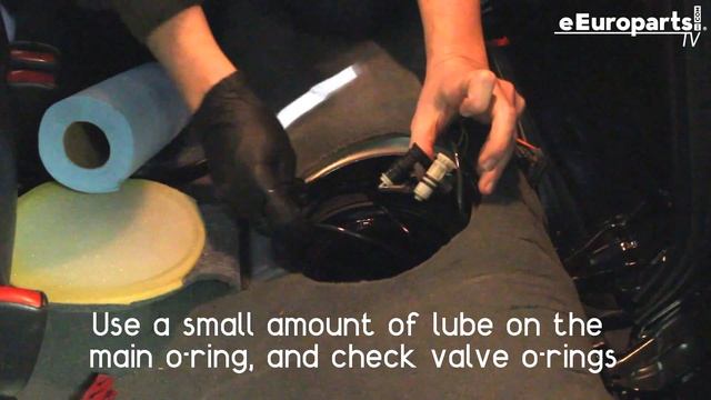 SAAB 9-5 Fuel Pump DIY Replacement смотреть онлайн