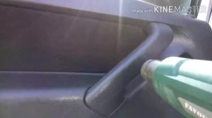 #убираем царапины на обшивке дверей на ладе гранде