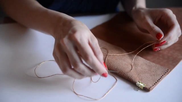 Кожаная обложка для блокнота своими руками смотреть онлайн