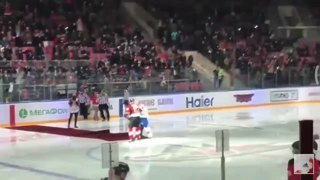 ЖОЗЕ МОУРИНЬО УПАЛ НА ВБРАСЫВАНИИ ШАЙБЫ АВАНГАРД СКА / JOSE MOURINHO DROPED AT WASTE-INSPECTION OF