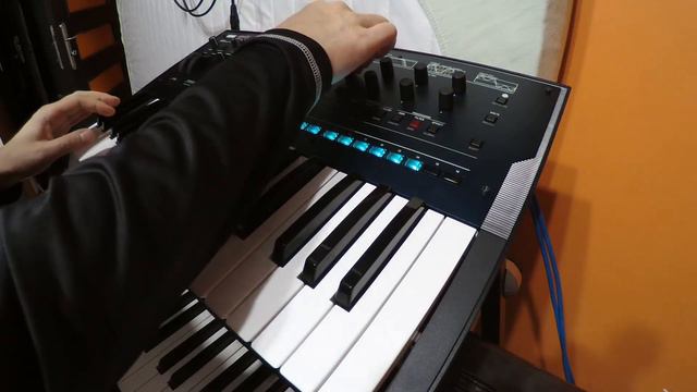 Korg OPSIX Demo (EDM Sounds on Korg Opsix) смотреть онлайн