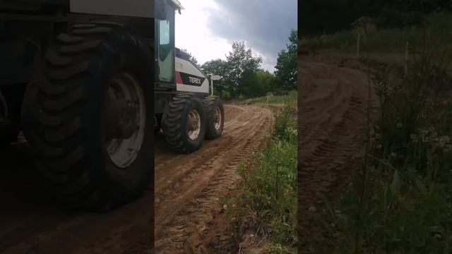Автогрейдером Terex tg190 смотреть онлайн