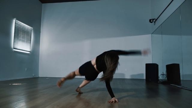Elastic Heart (2022) - Sia, Evian Christ Remix | Zoi Tatopoulos Choreography смотреть онлайн