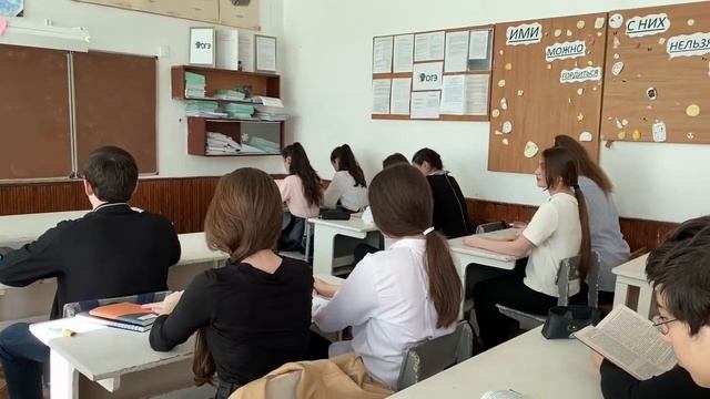 Отрывок урока по литературе в 10 классе "Творчество Тютчева" смотреть онлайн