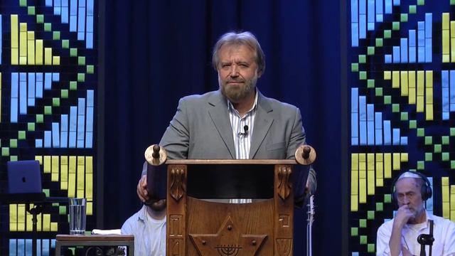 Чем верующие Украины могут благословить верующих в других странах? | Борис Грисенко смотреть онлайн