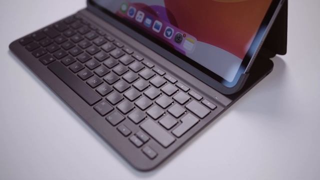 Logitech Slim Folio Pro | die beste Tastatur für das iPad Pro | im Test смотреть онлайн