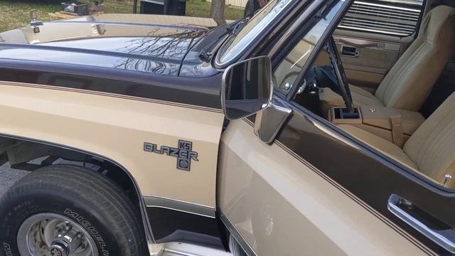 1986 Chevrolet K5 Blazer. Garage kept one owner. FOR SALE смотреть онлайн