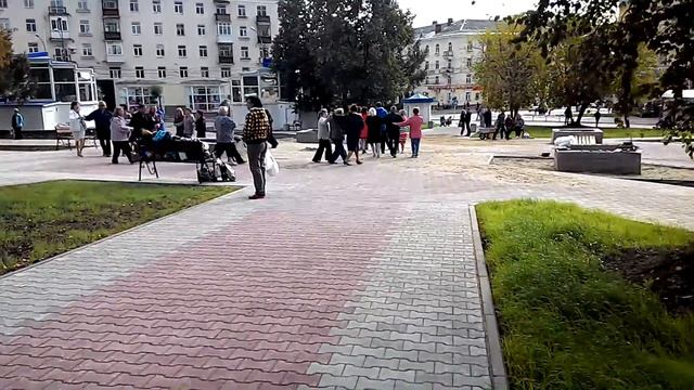 Флешмоб от пожилых в честь открытия памятника смотреть онлайн