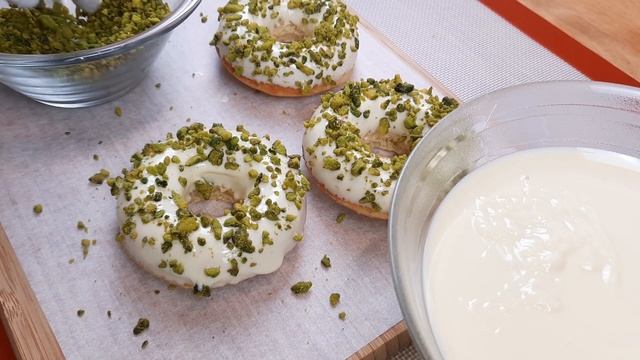Soft And Baked Donuts | Easy Donut Decoration Ideas