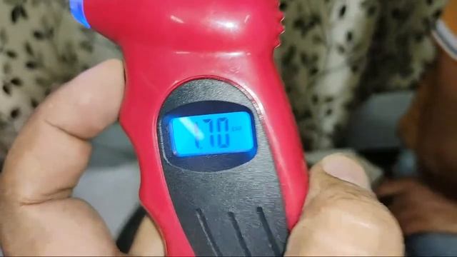 Digital Tire Gauge : Feature and Live Demo смотреть онлайн