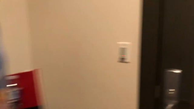 Спортзал в Нашем Квартирном Комплексе. Шарлотт, Северная Каролина смотреть онлайн