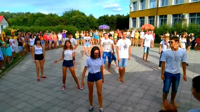 Прикольный танец-Смотреть всем,До конца! смотреть онлайн