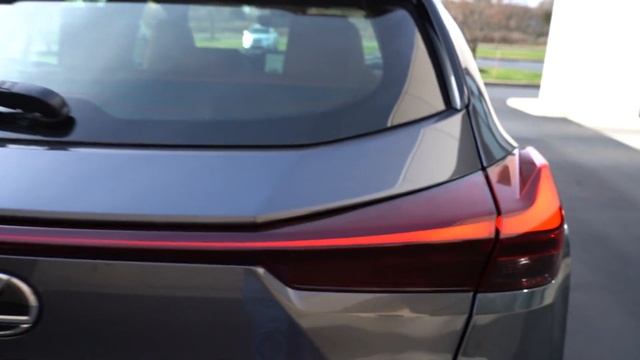 2024 Lexus UX250h Review | 45 MPG's! смотреть онлайн