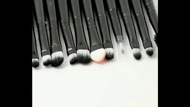 Профессиональный набор кистей для макияжа из 20 кистей S смотреть онлайн