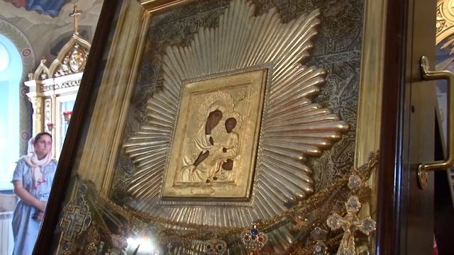 В Саратове встретили икону «Избавительница от бед» смотреть онлайн