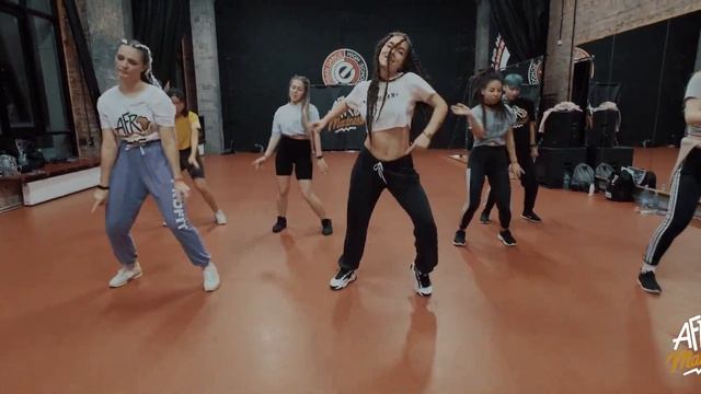 COUPE DECALE Workshop /AFRO MADNESS 2019 / DENISA MZUNGU