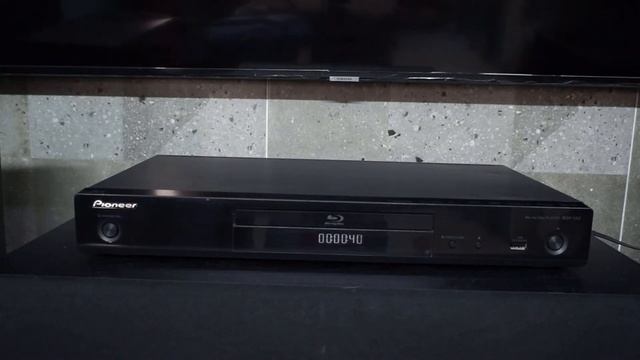 BLU RAY PIONEER BDP-140 ( CD,SUPER AUDIO,DVD,BLU RAY) смотреть онлайн