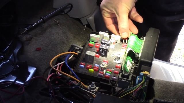 Trailblazer interior light fuse location (and testing the fuse) смотреть онлайн