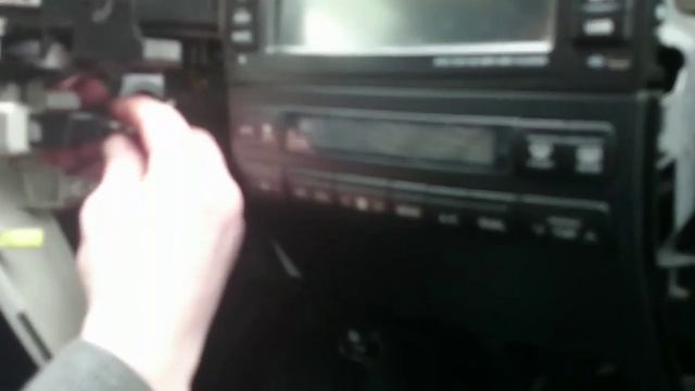 Как разобрать центральную консоль ПРАДО 120 смотреть онлайн