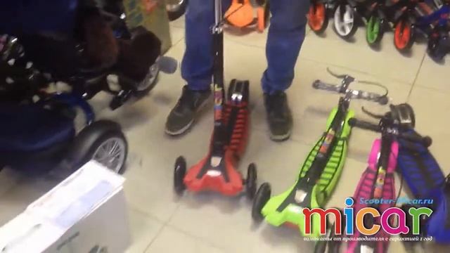 Трёхколёсный самокат Scooter Maxi Micar Transformer со складной регулируемой ручкой, ручным тормозо смотреть онлайн