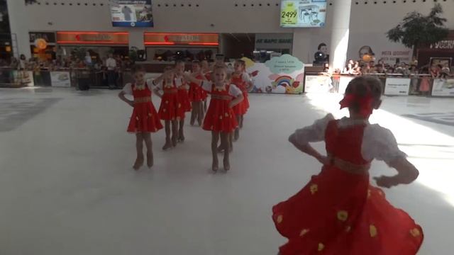 Калинка. Театр танца на льду Скади смотреть онлайн