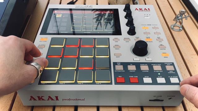 "hatakenomaede"-Nostalgic Hiphop Beat Sketch-AKAI MPC ONE LIVE смотреть онлайн
