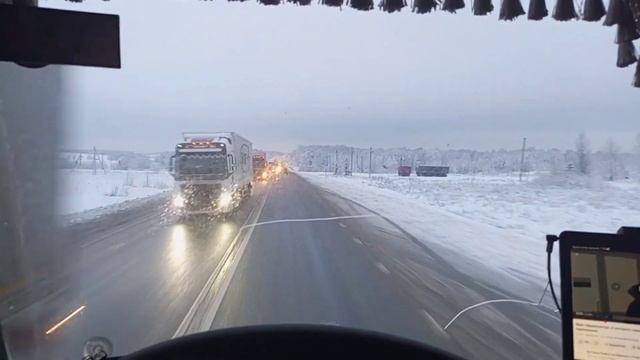 Бак протекает, ставлю другую резину Michelin, заболел в рейсе!!!! смотреть онлайн