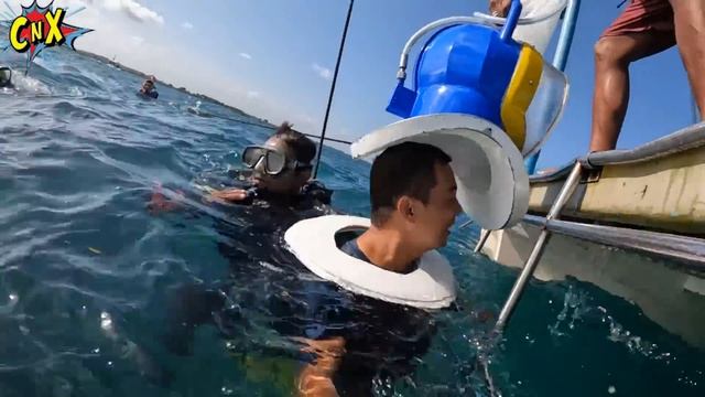 PERTAMA KALI JALAN DI DASAR LAUT, DIKEPUNG IKAN NEMO !! Vlog Liburan Bali Part 7 | CnX Adventurers смотреть онлайн