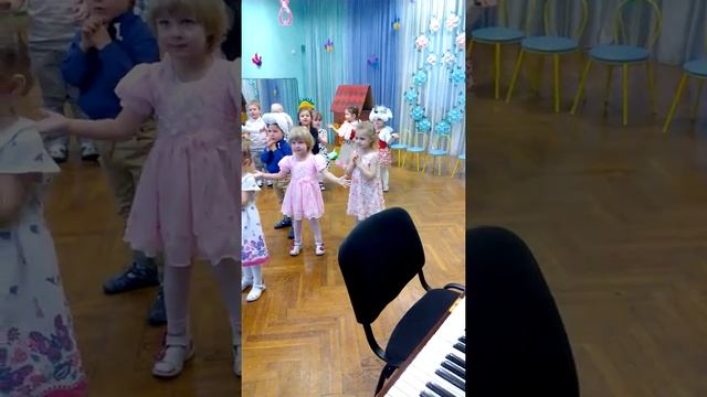 Танцуем в садике танец жили у бабуси 2 веселых гуся смотреть онлайн