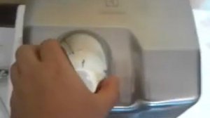 Электросушка для рук Electrolux EHDA/N-2500 стального цвета