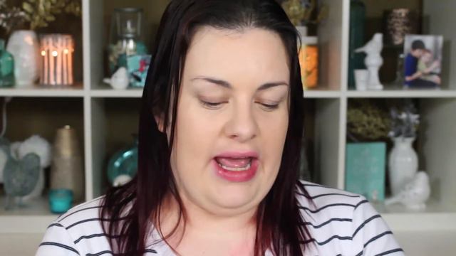 Revlon HD Lipsticks - Review and Swatches смотреть онлайн