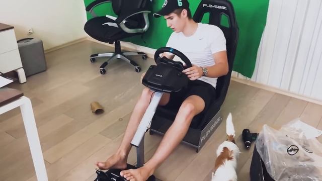 ВЛОГ: МОЙ ПЕРВЫЙ РАЗ .... ! РАСПАКОВКА И ТЕСТ РУЛЯ! LOGITECH G29 L PLAYSEAT