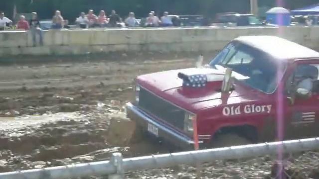 Chevy git'n it done at a mud run смотреть онлайн