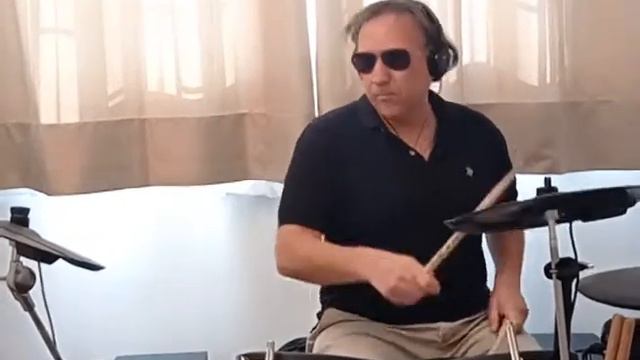 🥁ELVIS PRESLEY - ⚡Johnny B. Goode - 🎧V-DRUM COVER on Roland смотреть онлайн