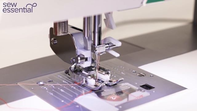 When and How to Use a Walking Foot for Dressmaking смотреть онлайн