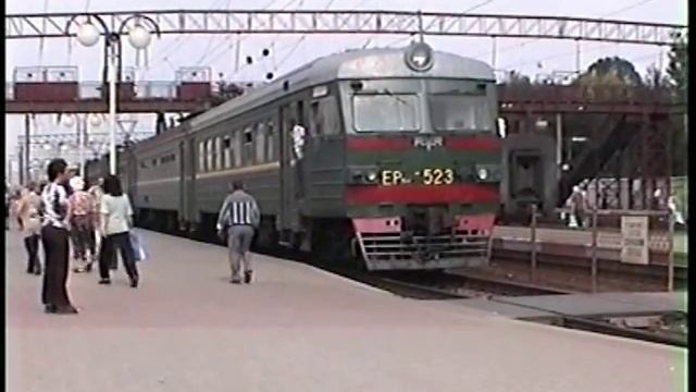 Винницкий железнодорожный вокзал, 2002 год смотреть онлайн
