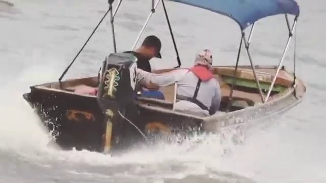 Canon Powershot SX540 HS Zoom Test At Brunei Bandarku Ceria смотреть онлайн