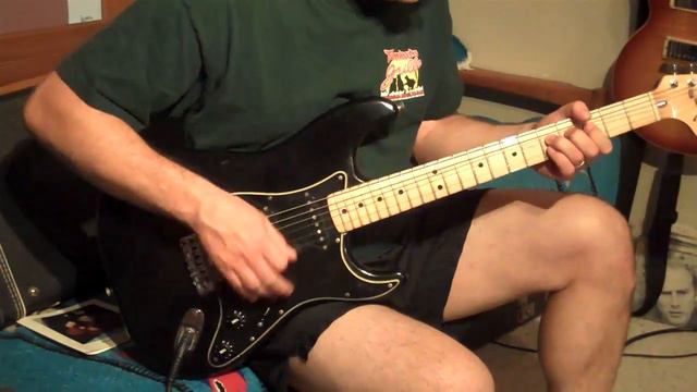 1976 Fender Stratocaster смотреть онлайн
