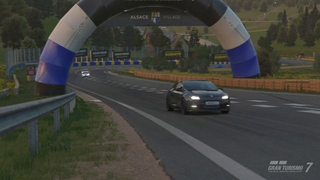 Gran Turismo 7 - Renault Megane RS Trophy '11 смотреть онлайн