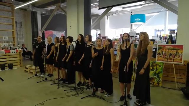 Очень хорошее выступление вокального ансамбля .Фестиваль PORTOBELLO . Дизайн Завод "Флакон" смотреть онлайн