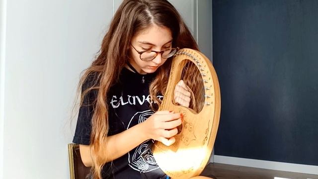 Eluveitie - Brictom on lyre harp & guitar (mini cover) | Ellyn Storm смотреть онлайн
