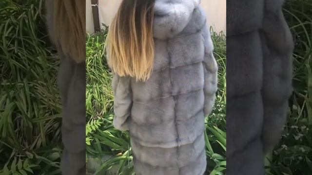 Шубка из голубой норки от магазина MN fur & bag смотреть онлайн