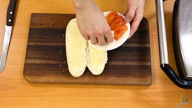 Панини гриль цезарь с беконом смотреть онлайн