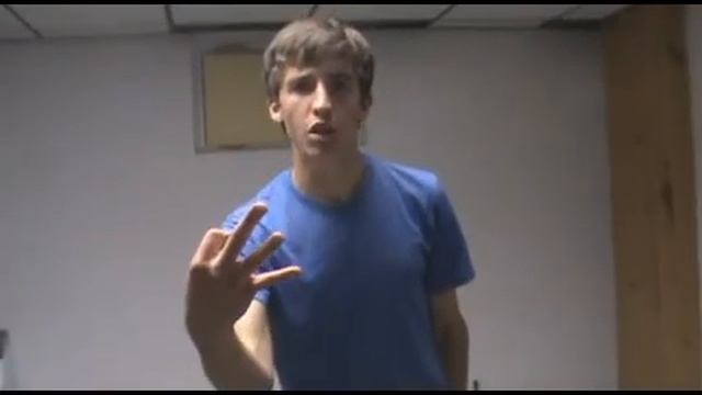 Wall Ball смотреть онлайн